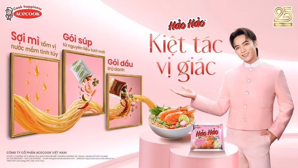 Các gói gia vị chính là bí quyết làm nên hương vị tôm chua cay đặc trưng của Hảo Hảo. (Ảnh: Acecook)