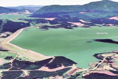 Hai hồ Kim Sơn và Thượng Sông Trí (tỉnh Hà Tĩnh) gần nhau và có cao độ khác nhau.