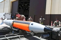 Một tên lửa mang đầu đạn hạt nhân chiến thuật của quân đội Mỹ. (Ảnh: DEFENSE NEWS)