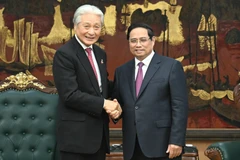 Thủ tướng Phạm Minh Chính và ông Fukuda Tomikazu, Thống đốc tỉnh Tochigi (Nhật Bản).
