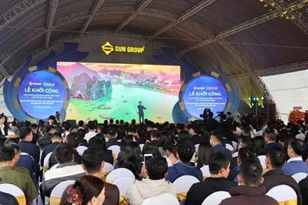 Quang cảnh Lễ khởi công dự án Khu dịch vụ du lịch phức hợp cao cấp tại đặc khu Vân Đồn, Quảng Ninh.