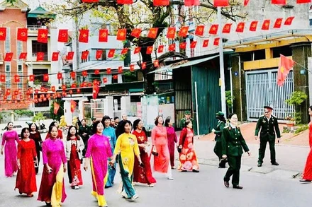 Sáng ngày 15/3, không khí Ngày hội non sông đã diễn ra ở khắp nơi trên địa bàn tỉnh Quảng Ninh.