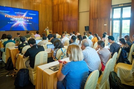 Toàn cảnh hội nghị.