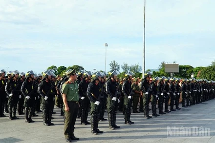 Lễ ra quân diễn ra trong không khí trang nghiêm.