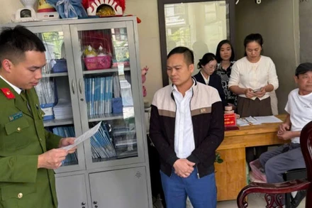 Cơ quan Cảnh sát điều tra (Công an tỉnh Quảng Ninh) thực hiện quy trình tố tụng đối với Nguyễn Văn Hải, Giám đốc Trung tâm Công tác xã hội Hải Hà.