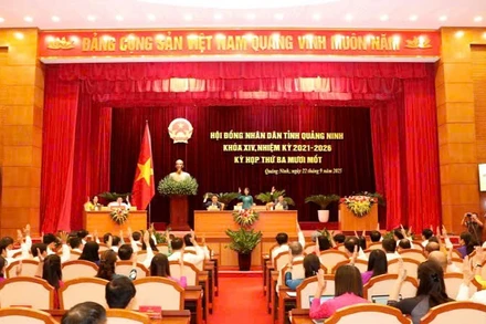Quang cảnh kỳ họp lần thứ 31 Hội đồng nhân dân tỉnh Quảng Ninh khoá XIV, nhiệm kỳ 2021-2026.