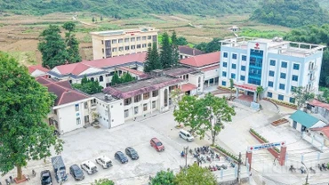 Công trình xây dựng Khoa Khám bệnh và điều trị (Bệnh viện Đa khoa khu vực Quản Bạ, Tuyên Quang).