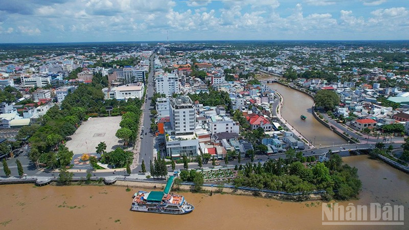 Trung tâm tỉnh Vĩnh Long đang phát triển mạnh về cơ sở hạ tầng. 