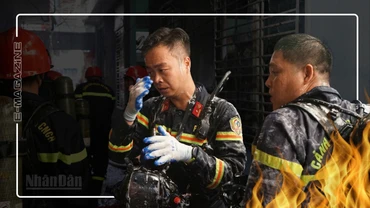 Những “người sắt” thầm lặng 