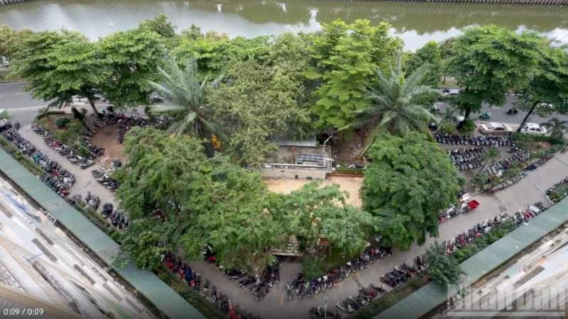 Hạ tầng thiếu thốn khiến chung cư cũ có nguy cơ hỏa hoạn cao. 