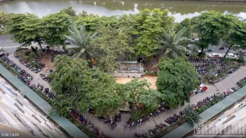 Hạ tầng thiếu thốn khiến chung cư cũ có nguy cơ hỏa hoạn cao. 