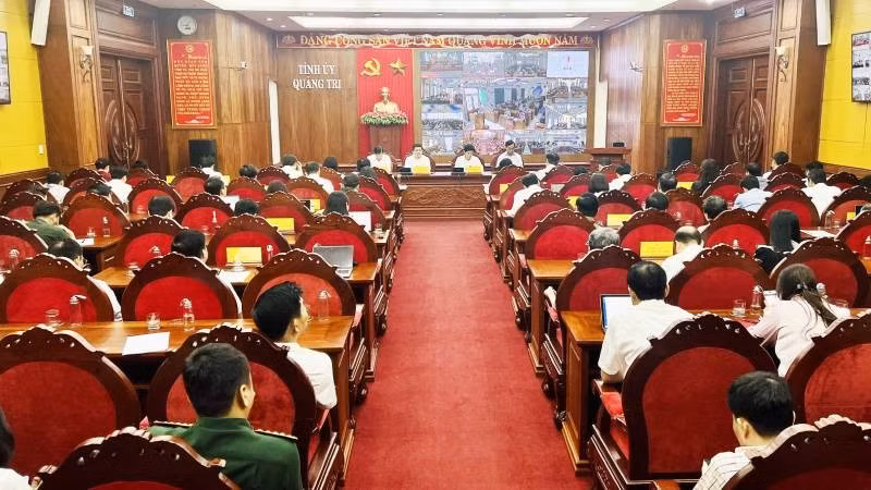 Quang cảnh hội nghị tại trụ sở Tỉnh ủy Quảng Trị ở phường Đồng Hới.