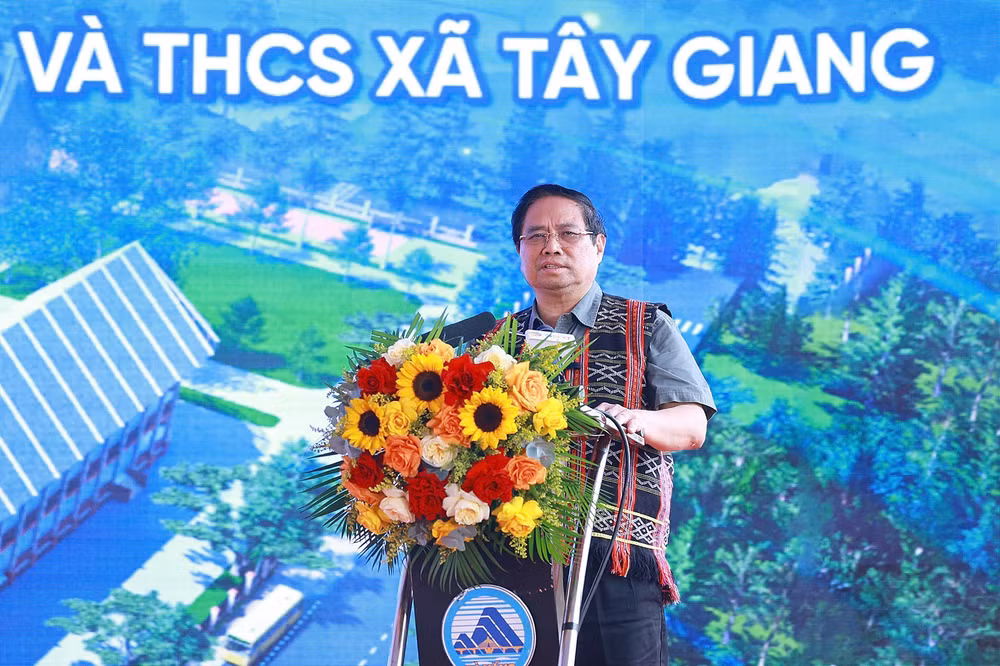 3-tay-giangz7123548199269-ebe6129907b93009a5f278cd1491e1a7.jpg
