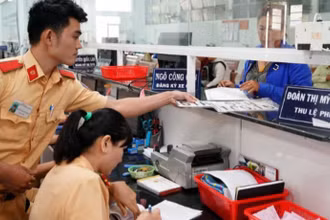 Cục Cảnh sát giao thông đã phê duyệt Kế hoạch Phiên đấu giá biển số xe thứ 7, niêm yết thêm hơn 1,2 triệu biển số. (Ảnh: congthuong.vn)