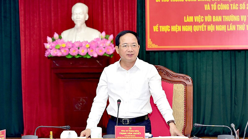 Thượng tướng Trịnh Văn Quyết, Bí thư Trung ương Đảng, Chủ nhiệm Tổng cục Chính trị Quân đội nhân dân Việt Nam phát biểu kết luận buổi làm việc. 1.jpg