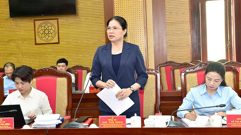 Đồng chí Hà Thị Nga, Bí thư Tỉnh ủy Tuyên Quang phát biểu tại buổi làm việc. 333.jpg