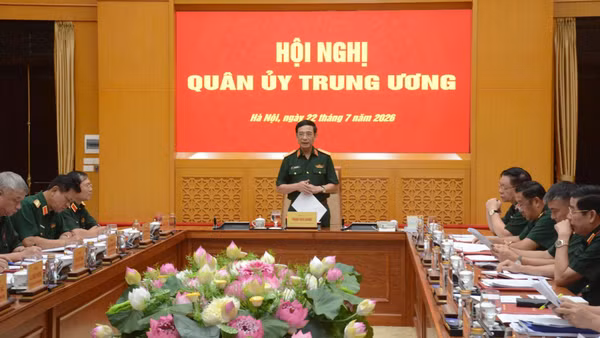 Đại tướng Phan Văn Giang chủ trì hội nghị. (Ảnh: Thế Đại)