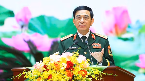 Đại tướng Phan Văn Giang, Ủy viên Bộ Chính trị, Phó bí thư Quân ủy Trung ương, Bộ trưởng Quốc phòng