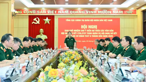 Đại tướng Nguyễn Trọng Nghĩa chủ trì hội nghị.