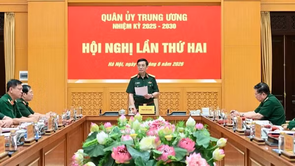 Đại tướng Phan Văn Giang chủ trì hội nghị.