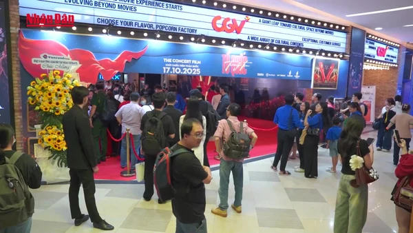 [Video] "Tổ quốc trong tim: The concert film" - tiếp nối một hành trình đầy cảm xúc