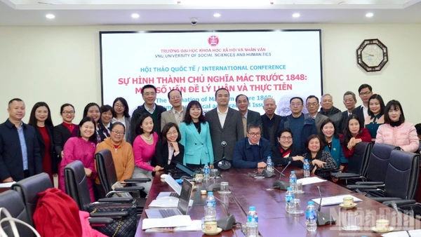 Hội thảo quốc tế “Sự hình thành chủ nghĩa Mác trước 1848 – Một số vấn đề lý luận và thực tiễn”. (Ảnh: PHẠM CƯỜNG)