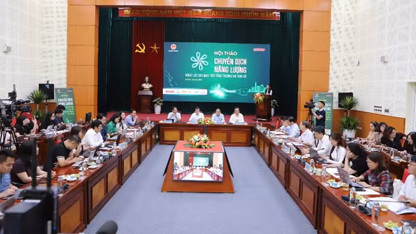 Toàn cảnh Hội thảo “Chuyển dịch năng lượng - Động lực cho mục tiêu tăng trưởng hai con số”.