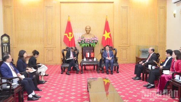 Quang cảnh buổi tiếp và làm việc. (Ảnh: PHẠM CƯỜNG)