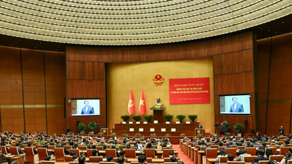 Hội nghị toàn quốc nghiên cứu, học tập, quán triệt và triển khai thực hiện Nghị quyết Đại hội XIV của Đảng. Ảnh | DUY LINH