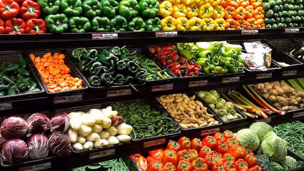 Một khảo sát của Nielsen năm 2023 cho thấy 86% người tiêu dùng Việt sẵn sàng trả thêm tiền cho các sản phẩm thân thiện môi trường. Ảnh | PV