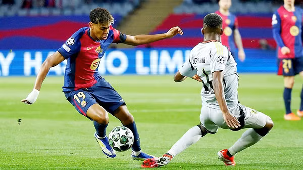 Yamal trở thành một siêu sao hàng đầu thế giới khi còn tuổi teen. Ảnh | REUTERS