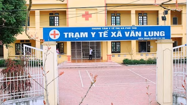 Nhiều trạm y tế xã vắng bệnh nhân.