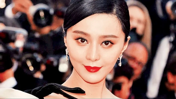 Phạm Băng Băng biến mất giữa án trốn thuế 8,8 tỷ nhân dân tệ, hào quang tắt lịm.