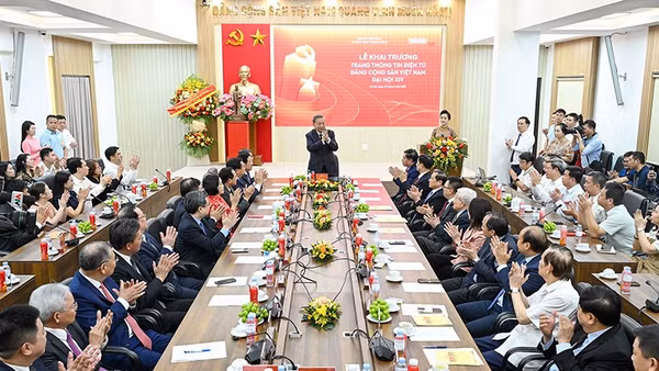 Lễ ra mắt Trang thông tin điện tử chuyên đề "Đảng Cộng sản Việt Nam-Đại hội XIV" tại Trụ sở Bộ Biên tập Báo Nhân Dân.