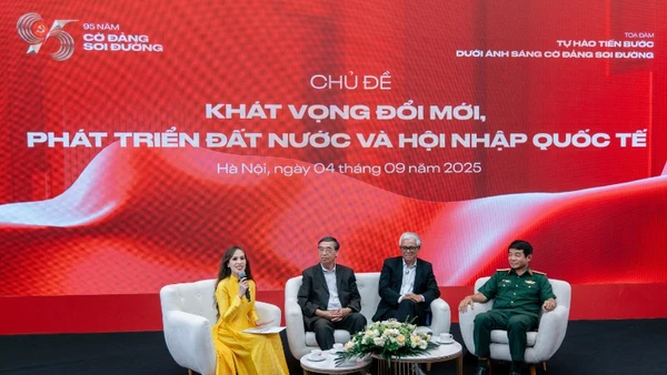 Các diễn giả tham dự tọa đàm.