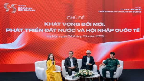 Các diễn giả tham dự tọa đàm.