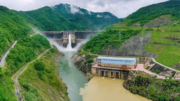 Thủy điện Bản Vẽ phát huy vai trò điều tiết lũ trong mùa mưa bão. (Ảnh: EVNGENCO1)
