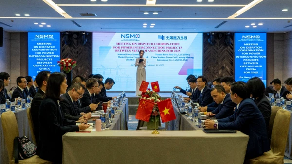 Toàn cảnh Hội nghị phối hợp vận hành lưới điện liên kết Việt Nam - Trung Quốc.