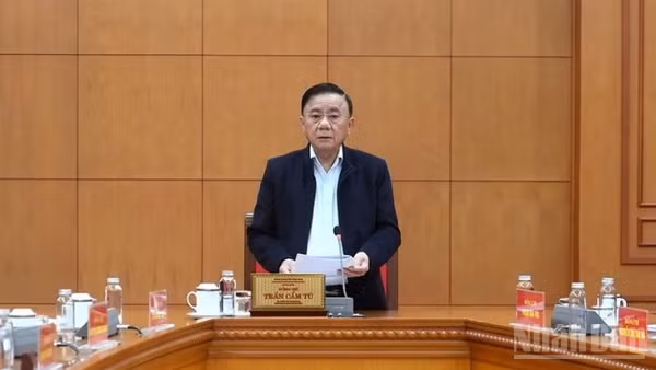 Đồng chí Trần Cẩm Tú, Ủy viên Bộ Chính trị, Thường trực Ban Bí thư. (Ảnh: ĐĂNG KHOA)