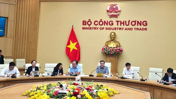 Toàn cảnh hội nghị.