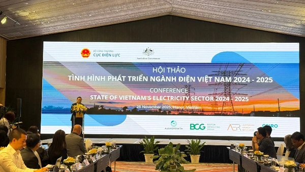 Toàn cảnh Hội thảo "Tình hình phát triển ngành điện Việt Nam 2024-2025". 