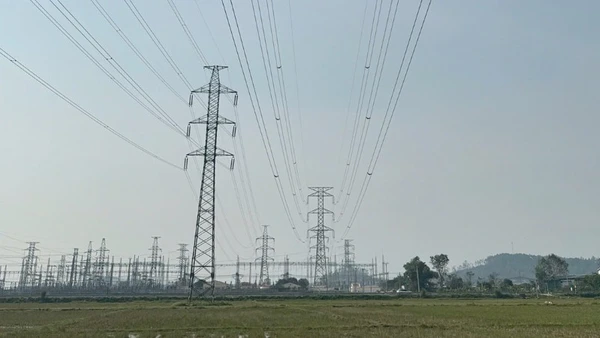 Dự án Đường dây 220kV Tương Dương-Đô Lương đã được đóng điện thành công.
