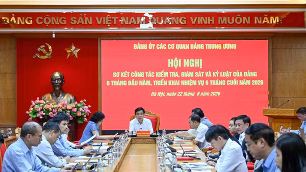 Đảng ủy các cơ quan Đảng Trung ương tổ chức Hội nghị sơ kết công tác kiểm tra, giám sát và kỷ luật của Đảng 6 tháng đầu năm. (Ảnh: DUY LINH)