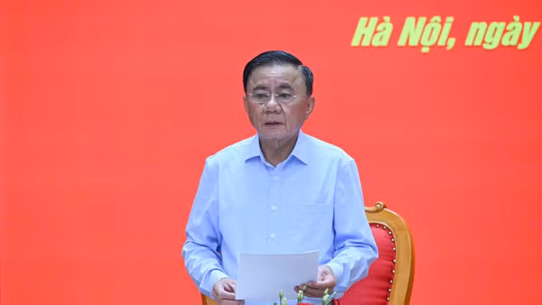 Thường trực Ban Bí thư Trần Cẩm Tú đã ký ban hành Kết luận số 52 – KL/TW ngày 20/6/2026 của Bộ Chính trị về chủ trương thành lập thành phố Bắc Ninh trực thuộc Trung ương. (Ảnh: DUY LINH)
