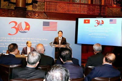 Chủ tịch nước Lương Cường gặp mặt các cựu chiến binh Việt Nam-Hoa Kỳ. (Ảnh: Xuân Kỳ)