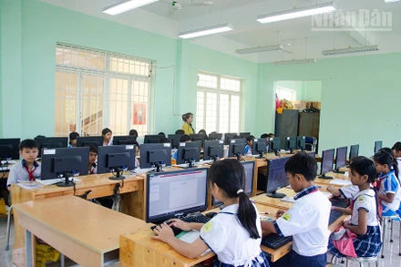 Con em cán bộ tỉnh Kon Tum về tỉnh Quảng Ngãi (mới) công tác sẽ được tạo mọi thuận lợi trong việc học tập.