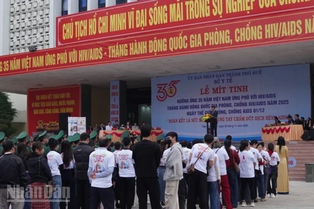 Huế cảnh báo xu hướng trẻ hóa người nhiễm HIV