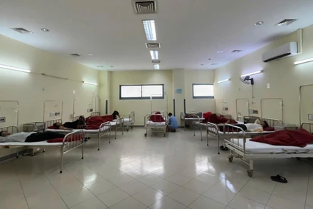 Các bệnh nhân đang được cấp cứu tại Bệnh viện Trung ương Huế cơ sở 2.