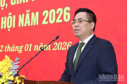 Chủ tịch Ủy ban nhân dân tỉnh Quảng Ngãi Nguyễn Hoàng Giang phát biểu tại hội nghị.