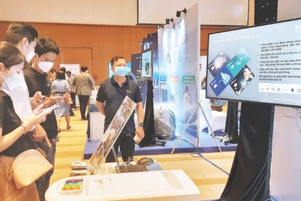 Thành phố Hồ Chí Minh trưng bày các giải pháp chuyển đổi số hưởng ứng Ngày chuyển đổi số quốc gia.